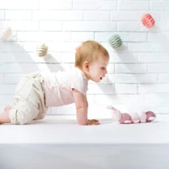 NATTOU Jouet D'éveil Bébé D'activité Chenille Rose -NATTOU Boutique jo083377152 2