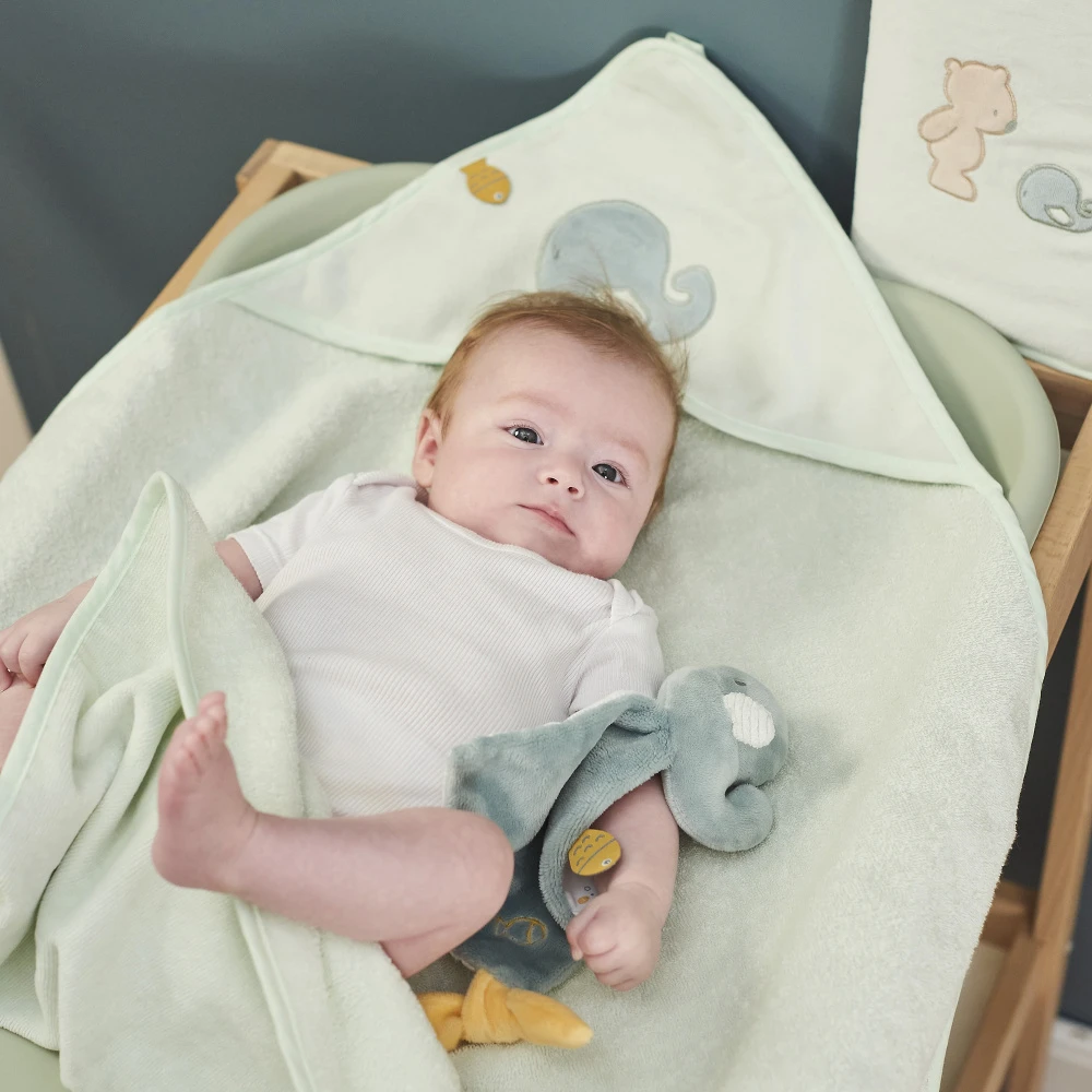 NATTOU Mini Doudou Plat Sally La Baleine 3 NATTOU Mini Doudou Plat Sally La Baleine – Image 3